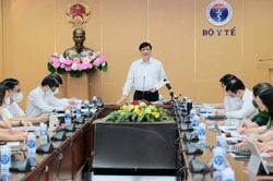 Vi rút SARS-CoV-2 tăng tốc độ tấn công, thời gian chu kỳ lây nhiễm giảm