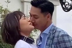 Không phải Phương Oanh, đây là người vợ gắn kết hơn 1 thập kỷ với Mạnh Trường: Body nóng bỏng, chuyện cãi ý gia đình từng gây xôn xao!