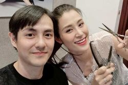 Đông Nhi mở salon tóc tại gia, vớ được ngay 'khách sộp'