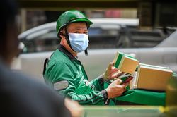 Shipper ở TP.HCM nói về trải nghiệm được tiêm vaccine