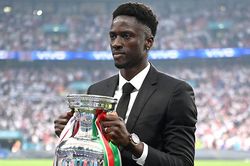 Eder: Từ người hùng EURO 2016 đến người bê Cúp EURO 2020