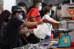 88 ca nhiễm trong cộng đồng, Singapore đóng cửa nhiều chợ hải sản