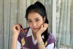 BLACKPINK vốn là chuyên gia đăng ảnh tự nhiên, chỉ riêng Jisoo chơi trội bằng cách này