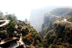 Ngôi làng từng tách biệt với thế giới bên ngoài, bị cô lập trong hàng ngàn năm