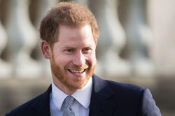 Hoàng tử Harry sẽ ra mắt hồi ký vào cuối năm 2022
