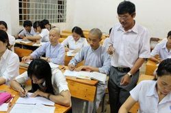 Đánh giá học viên giáo dục thường xuyên kết hợp bằng nhận xét và điểm số