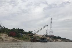 Hà Nội: Giải tỏa bến khách ngang sông, bến thủy nội địa hoạt động không phép, sai phép