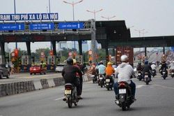 TP.HCM: Tạm dừng các BOT thu phí từ 12h trưa 20/7