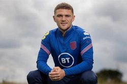 Chuyển nhượng: Atletico Madrid làm khó Man United ở vụ Trippier