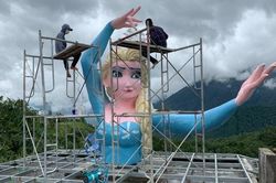 Chủ nhân bức tượng Nữ hoàng Elsa bị 'ném đá' lên tiếng