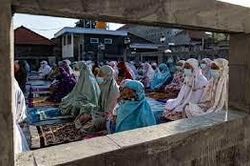 Người dân Indonesia tập trung cầu nguyện bất chấp dịch bệnh