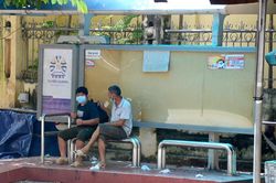 Khẩu trang đã sử dụng: Nguy cơ lây lan dịch bệnh