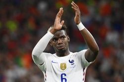 MU tiếp tục đau đầu vì Pogba: Bán hay không bán?