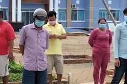 Chưa kịp ngồi đánh bài, 12 người bị phạt 165 triệu đồng