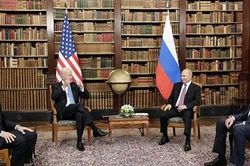 Ông Biden 'lần đầu cảm thấy là lãnh đạo' khi ngồi cùng với ông Putin