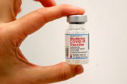 3 triệu liều vaccine COVID-19 của Moderna về Việt Nam ngày 25/7