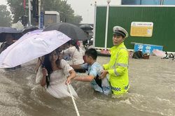 Sau lũ lụt ở Hà Nam, Trung Quốc sắp đón siêu bão