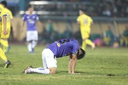 Chuyên gia Đoàn Minh Xương: 'Hãy tính tiếp để V-League có thể đi'