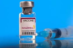 Thêm 1,2 triệu liều vắc xin COVID-19 của AstraZeneca về đến Việt Nam