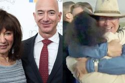 Không phải cô tình nhân nóng bỏng, đây mới là người phụ nữ khiến tỷ phú Amazon ôm chầm đầu tiên sau khi quay về mặt đất