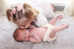 Sinh ra đã có đôi chân khoèo, cô bé điều trị thành công đáng kinh ngạc