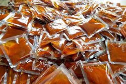 Hàng quán đóng cả loạt, loại nước cốt đóng gói bất ngờ gây sốt