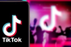 TikTok cấm quảng cáo tiền ảo để bảo vệ người dùng