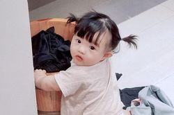 Nhiệm vụ ngày dịch của con gái Đông Nhi: Càng lớn càng được việc