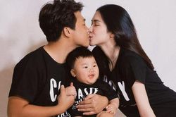 Hé lộ ảnh hẹn hò hiếm hoi lúc mới yêu của Hòa Minzy và chồng thiếu gia: Đôi chim cu ríu rít, khóa môi ngọt phát ghen!