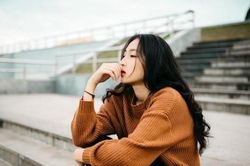 Em không cần phải minh chứng giá trị của bản thân cho những người không thực sự quan trọng