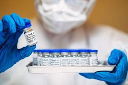 Nắm bắt cơ hội tiêm vaccine ngừa Covid-19
