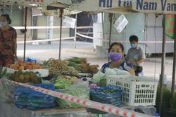 Vừa mở trở lại, chợ Bình Thời tiếp tục đóng cửa vì 9 ca dương tính nCoV