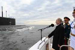 Tổng thống Putin: Hải quân Nga sẵn sàng ra đòn tấn công 'không cản nổi'