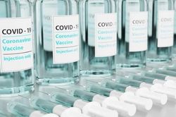 Các tình trạng y tế bác sĩ sẽ cân nhắc không tiêm vắc xin COVID-19