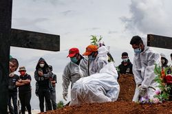Covid-19: Tâm chấn Indonesia đón tin dữ, Thái Lan, Malaysia chạm đỉnh