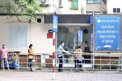 Hà Nội ban hành quyết định cách ly y tế toàn bộ Bệnh viện Phổi