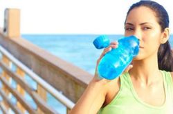 Uống nước thế nào khi tập thể thao?