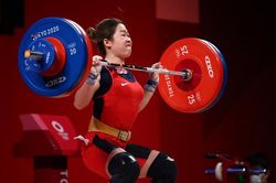 Đô cử Hoàng Thị Duyên tuột cơ hội giành huy chương ở môn cử tạ