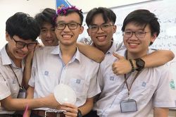 Lớp học có 36/39 học sinh đạt trên 27 điểm xét tuyển vào đại học