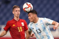Olympic Tây Ban Nha tiễn Argentina về nước