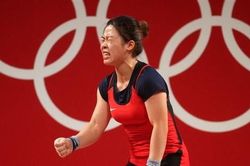 Cử tạ trắng tay ở Olympic Tokyo, HLV xin lỗi người hâm mộ