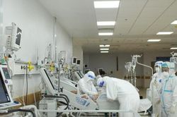 Y tế tư nhân sát cánh chống COVID, cứu bệnh nhân trước tiền bạc tính sau