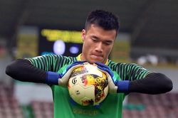 Thủ môn Bùi Tiến Dũng không được lên tuyển Việt Nam: Hào quang vụt tắt!