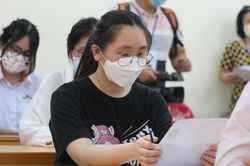Chênh lệch giữa điểm thi tốt nghiệp 2021 và điểm học bạ