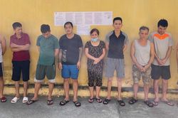 Không 'ngán' dịch bệnh, 12 người tụ tập chơi xóc đĩa