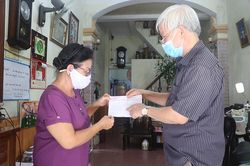 Phiếu kiểm soát phòng chống dịch Covid-19: Cách làm hay của phường Đức Thắng, quận Bắc Từ Liêm