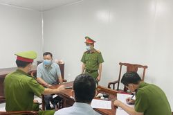 Thanh Hóa: Bắt tạm giam 2 chuyên gia người Trung Quốc về hành vi buôn lậu