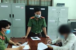 Công an lên tiếng vụ phạt người đi mua xúc xích, ổi