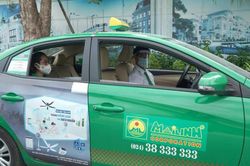 Hà Nội yêu cầu giám sát vận chuyển hành khách của 200 lái xe taxi