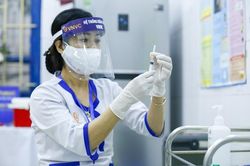 VNVC chuyển 660.000 liều vaccine COVID-19 về TP.HCM